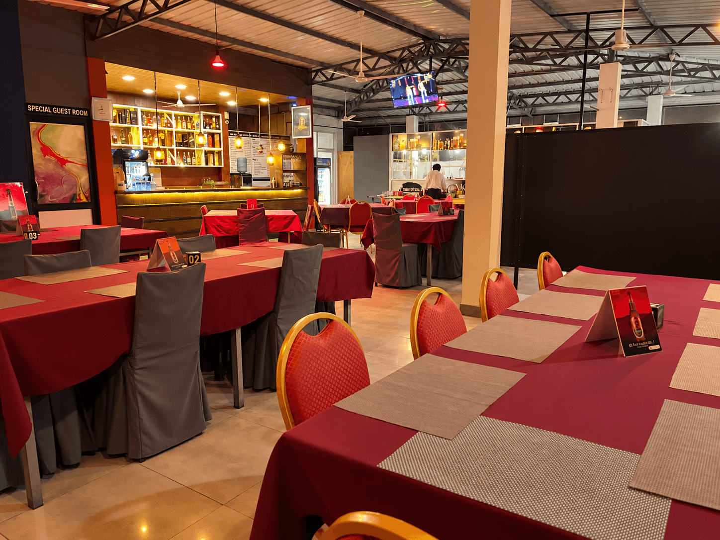 In-house dining at Hotel Green View Buttala